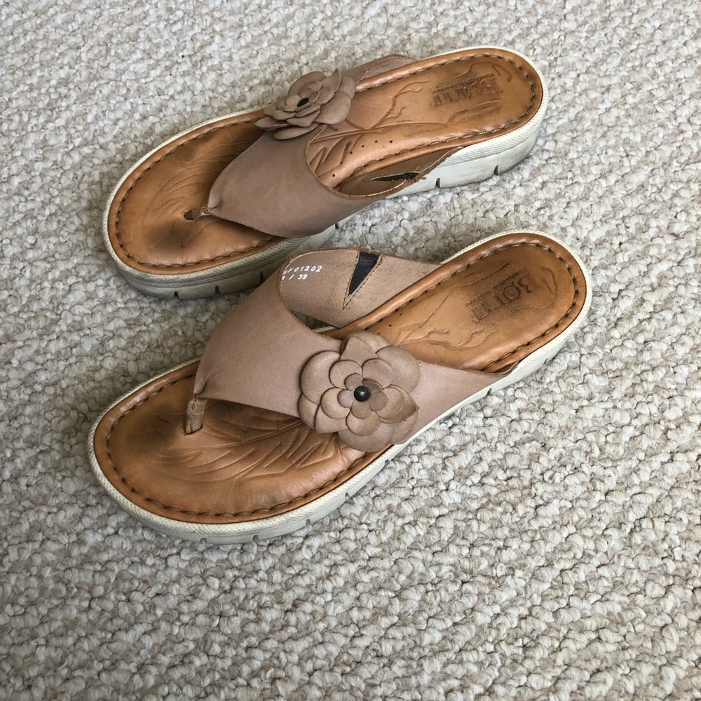 Born flip flops